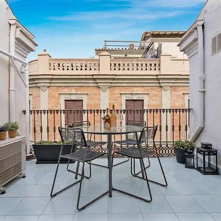Apartment Penthouse In Historic Center By Costarentals - Mal01