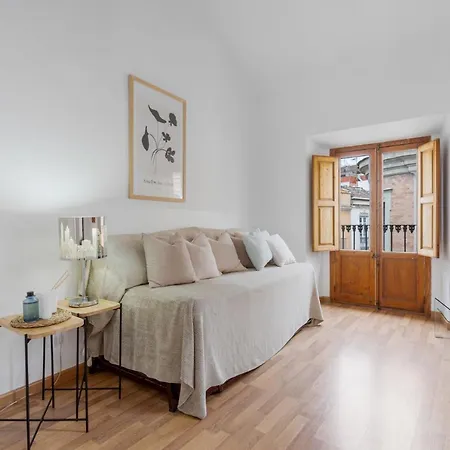 Penthouse In Historic Center By Costarentals - Mal01 * Malaga